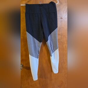 💥💥Onzie Charcoal Gray Leggings